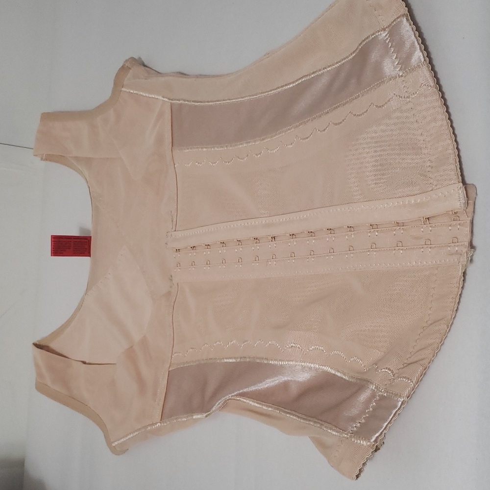RE-DEFINE Waist Cincher Shapewear